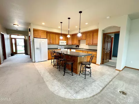 3430 Edgewood Place Pl, Bismarck, ND 58503 photo 6