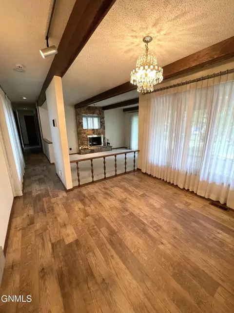 151 Redstone Dr, Bismarck, ND 58503 photo 5