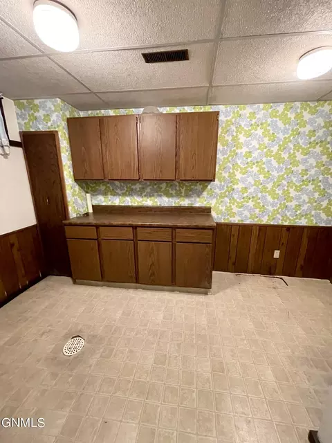 151 Redstone Dr, Bismarck, ND 58503 photo 11