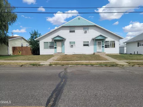 806-808 14th St W, Williston, ND 58801 photo 2