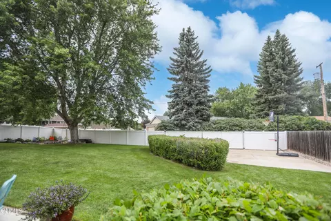 1611 E Hillcourt, Williston, ND 58801 photo 42