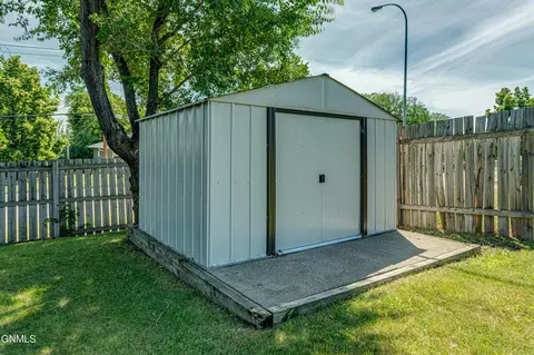 1420 Divide Ave, Bismarck, ND 58501 photo 44