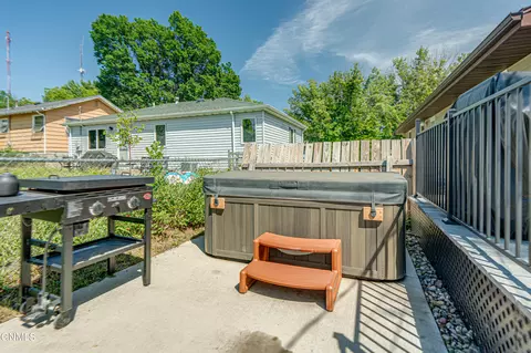 1420 Divide Ave, Bismarck, ND 58501 photo 47