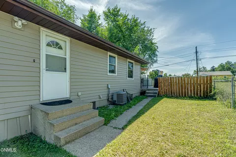 1420 Divide Ave, Bismarck, ND 58501 photo 48
