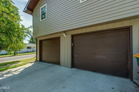 1420 Divide Ave, Bismarck, ND 58501 photo 49
