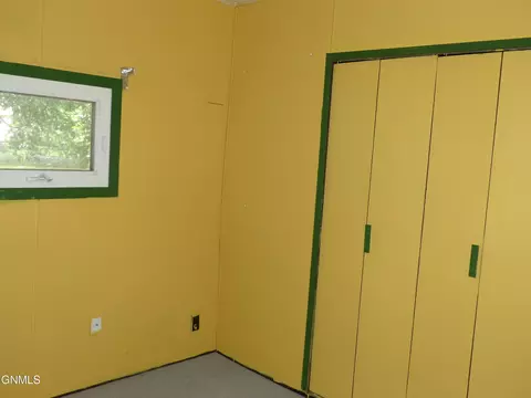 404 2nd Ave SE, Bowman, ND 58623 photo 13