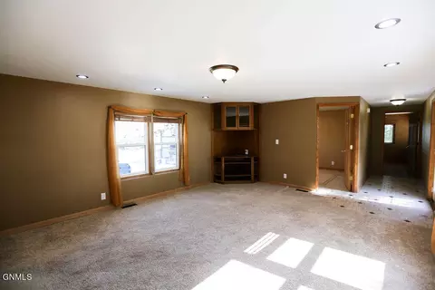 14269 Painted Woods Dr, Williston, ND 58801 photo 29