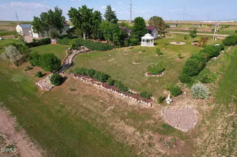 14269 Painted Woods Dr, Williston, ND 58801 photo 7