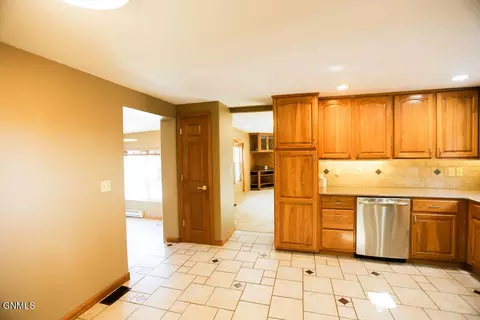 14269 Painted Woods Dr, Williston, ND 58801 photo 27