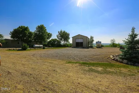 14269 Painted Woods Dr, Williston, ND 58801 photo 47