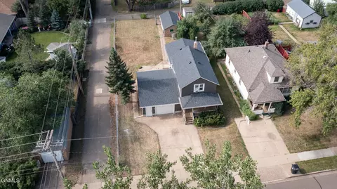 229 4th St W, Dickinson, ND 58601 photo 21