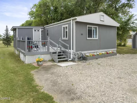 511 2nd St Se St SE, Surrey, ND 58785