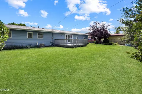 716 13th St W, Williston, ND 58801 photo 25