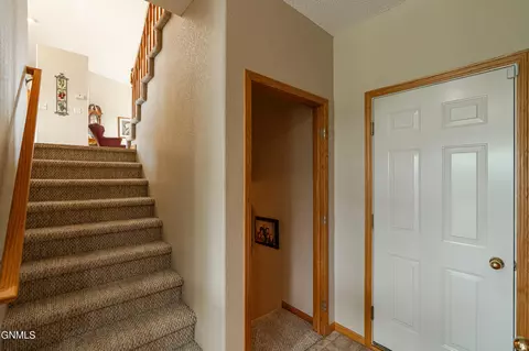 2135 3rd St S, Bismarck, ND 58504 photo 41
