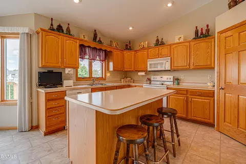 2135 3rd St S, Bismarck, ND 58504 photo 15
