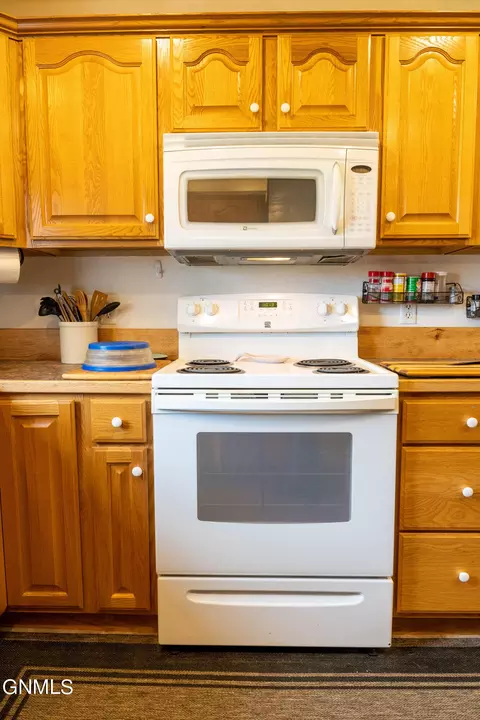 203 Main Ave E, Alexander, ND 58831 photo 15