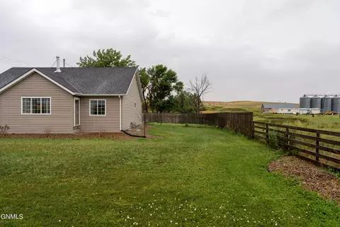 203 Main Ave E, Alexander, ND 58831 photo 63
