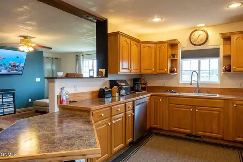 203 Main Ave E, Alexander, ND 58831 photo 19
