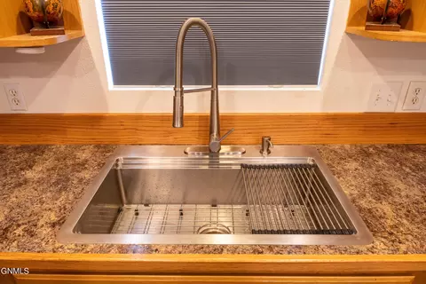 203 Main Ave E, Alexander, ND 58831 photo 16