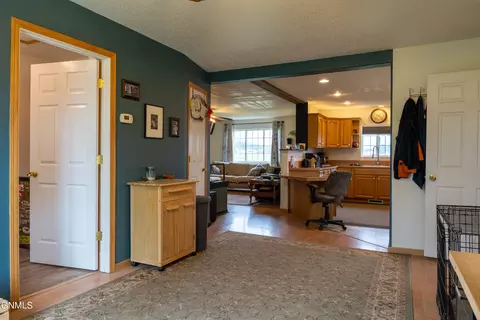 203 Main Ave E, Alexander, ND 58831 photo 7