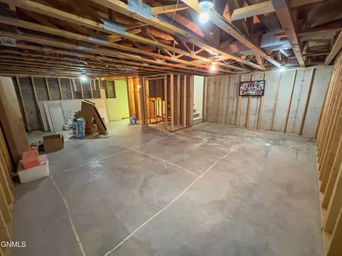 1602 10th St W, Williston, ND 58801 photo 36