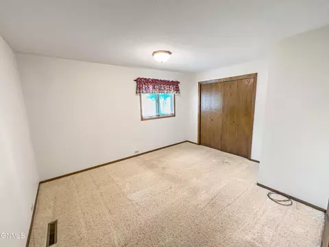 1602 10th St W, Williston, ND 58801 photo 19