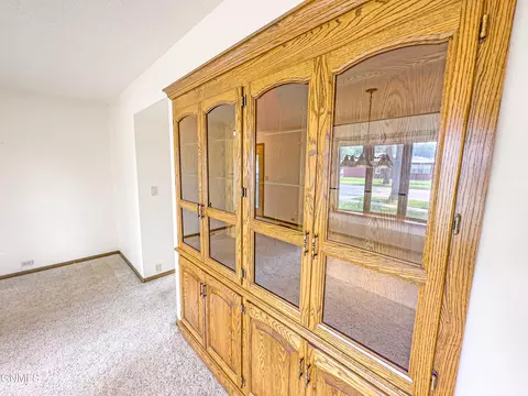 1602 10th St W, Williston, ND 58801 photo 12
