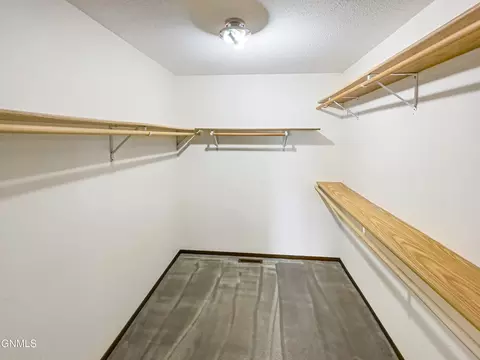 1602 10th St W, Williston, ND 58801 photo 26