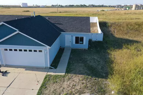 12379 Rainbow Lp, Epping, ND 58843