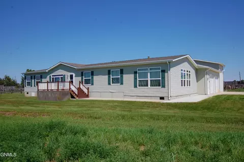 11773 Hwy 16, Sidney, MT 59270