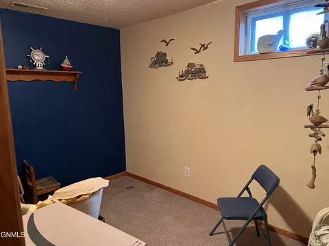 1717 E Avenue B, Bismarck, ND 58501 photo 16
