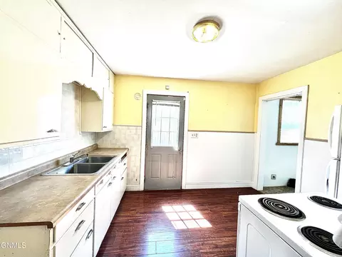 1007 9th Ave W, Williston, ND 58801 photo 7