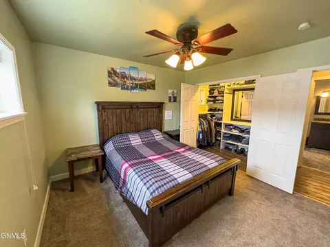 815 5th Ave W, Williston, ND 58801 photo 20