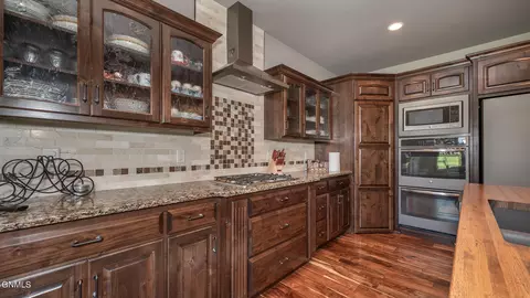 1011 Community Loop, Bismarck, ND 58503 photo 9