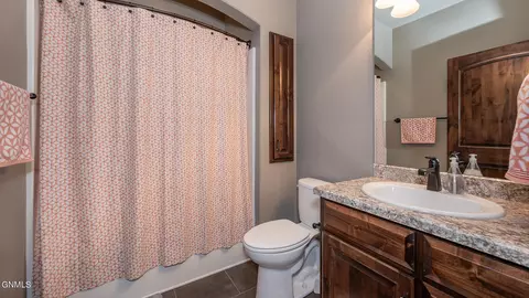 1011 Community Loop, Bismarck, ND 58503 photo 24