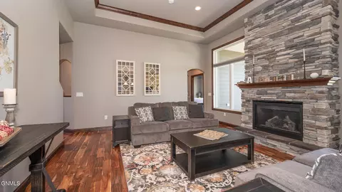 1011 Community Loop, Bismarck, ND 58503 photo 5