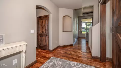 1011 Community Loop, Bismarck, ND 58503 photo 2