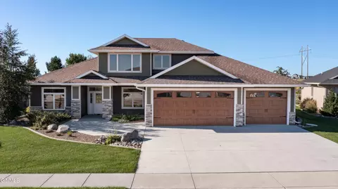 1011 Community Loop, Bismarck, ND 58503