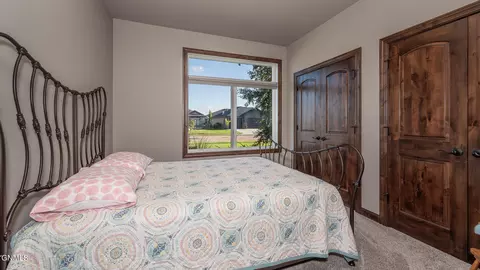 1011 Community Loop, Bismarck, ND 58503 photo 22