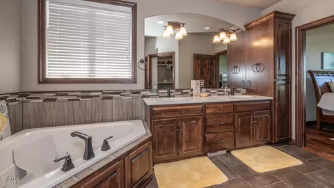 1011 Community Loop, Bismarck, ND 58503 photo 18