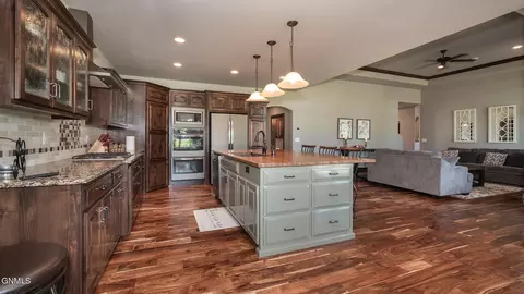 1011 Community Loop, Bismarck, ND 58503 photo 7