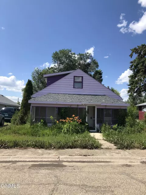 117 Washington St, Plentywood, MT 59254