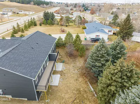 View/Area - 3200 E Divide Ave, Bismarck, ND 58501 photo 8 of 17