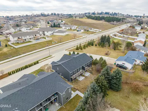 View/Area - 3200 E Divide Ave, Bismarck, ND 58501 photo 12 of 17