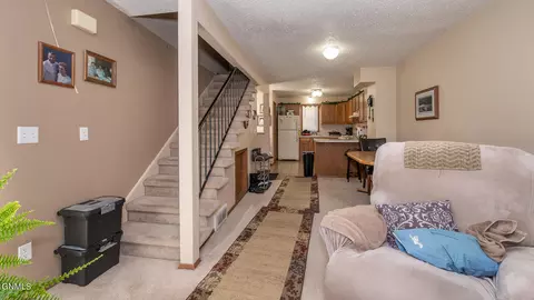 2978 Warwick Loop, Bismarck, ND 58504 photo 7