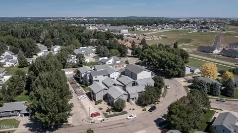 2978 Warwick Loop, Bismarck, ND 58504 photo 22