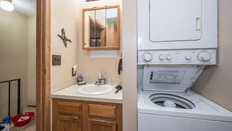 2978 Warwick Loop, Bismarck, ND 58504 photo 8