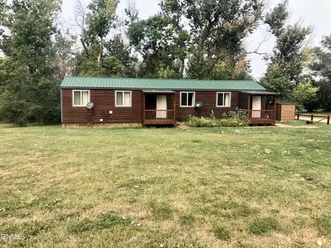 310 Pierce St, Noonan, ND 58765