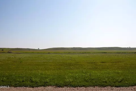 418 Broadway Ave S, Ypsilanti, ND 58497