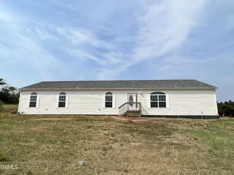 1208 17th Ave SW, Watford City, ND 58854